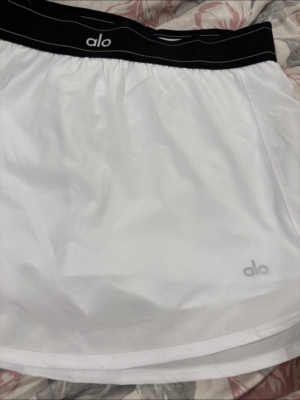 Alo White Athletic Skort with Black Logo Waistband